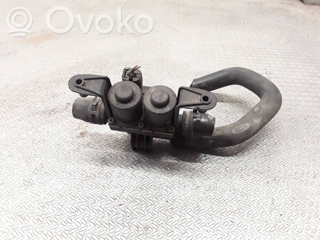 Zawór sterujący płynu chłodzącego   6931708