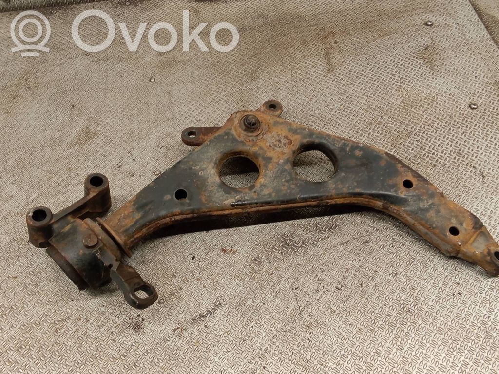 Front lower control arm/wishbone   6761409