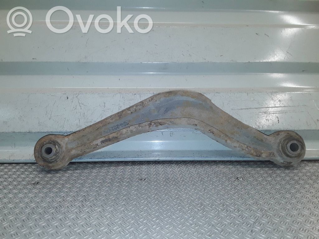 Rear control arm