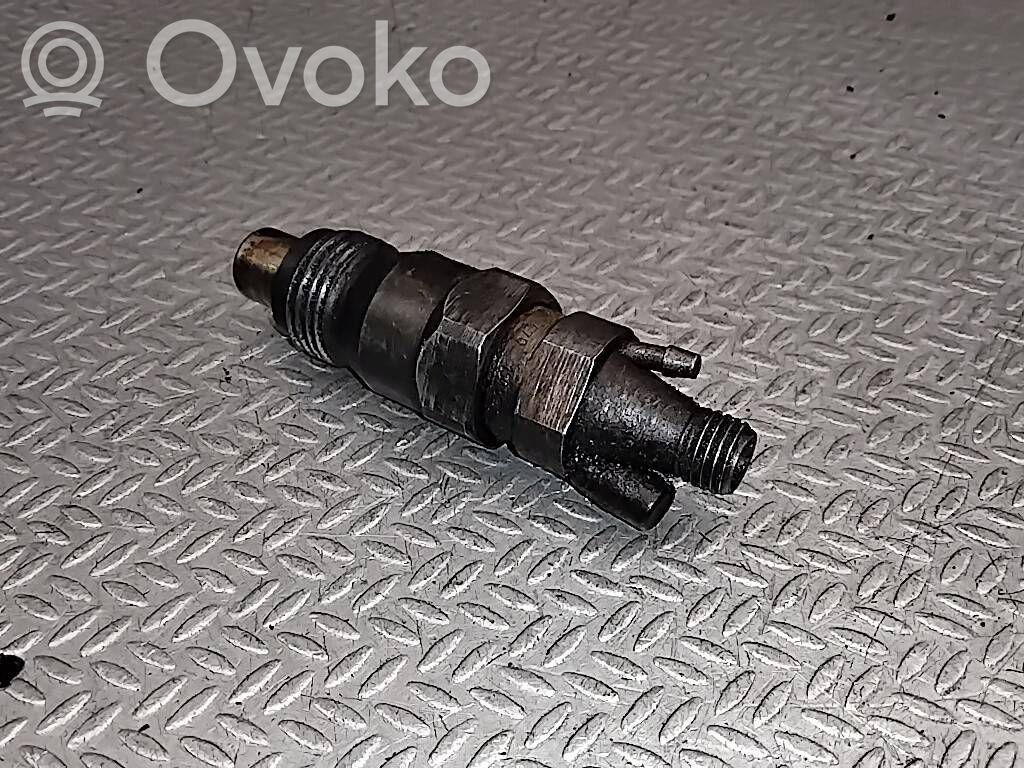 Renault Trafic I Injektor Einspritzdüse 