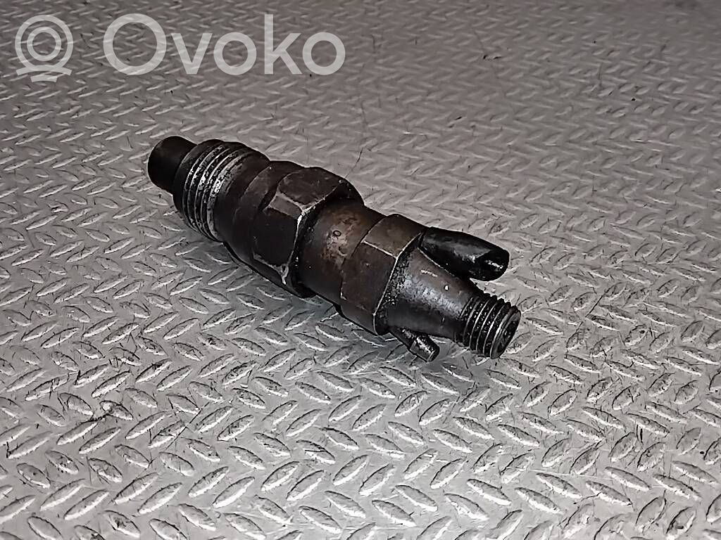 Peugeot 406 Fuel injector 