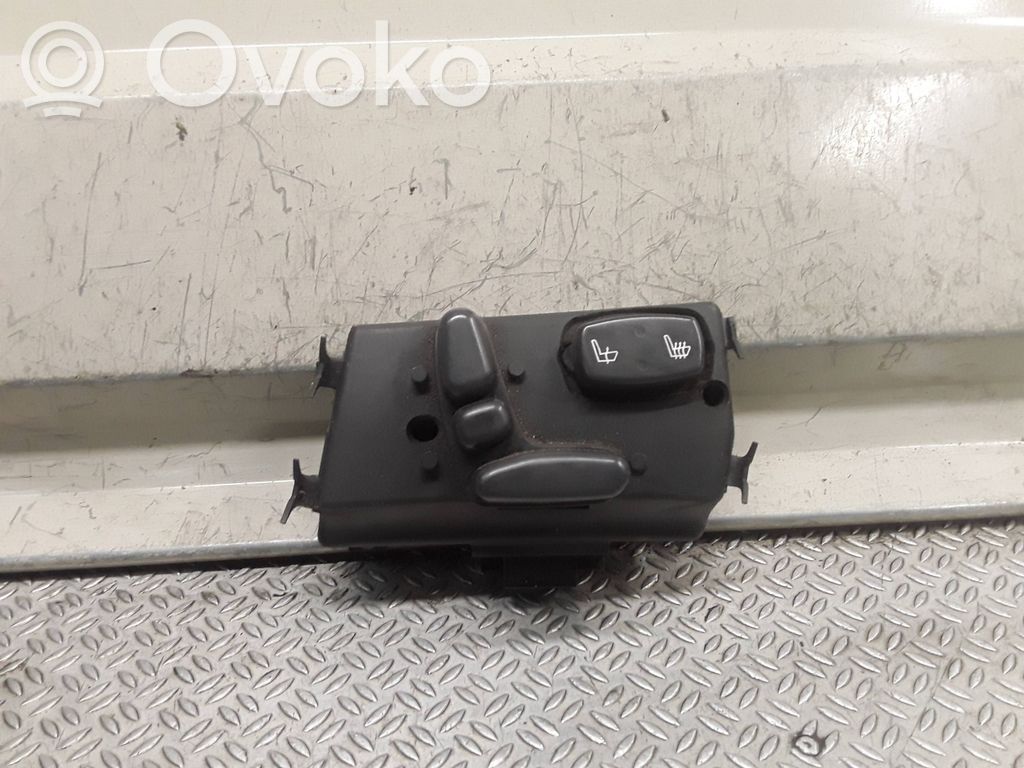 Seat control switch   1AK89TRMAB