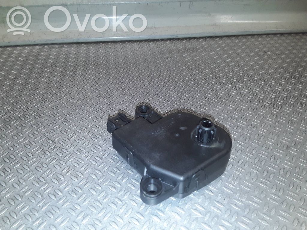 Oro sklendės varikliukas   04885465AAC