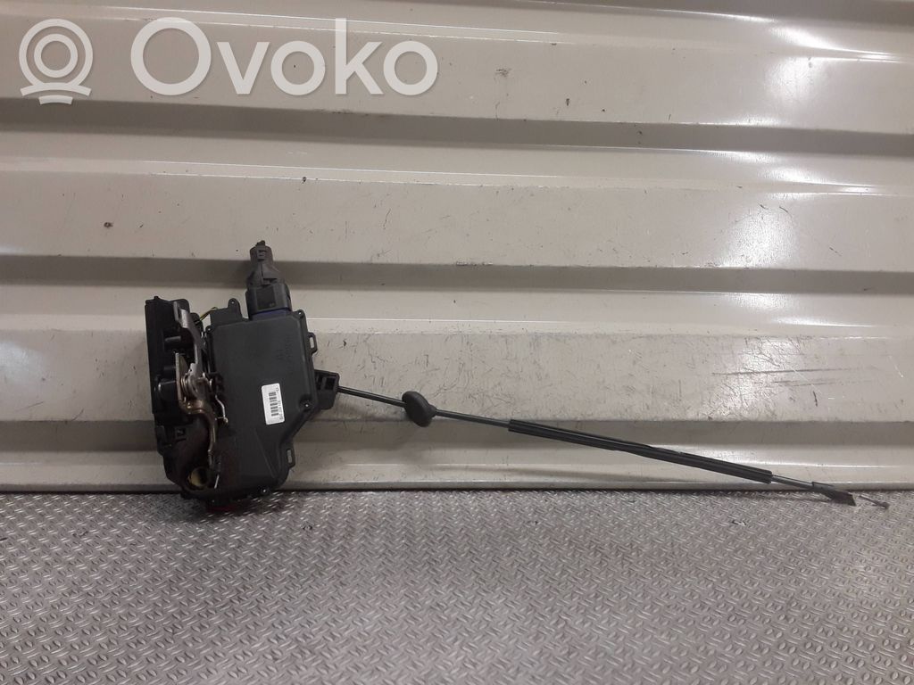 Front door lock   3D1837015
