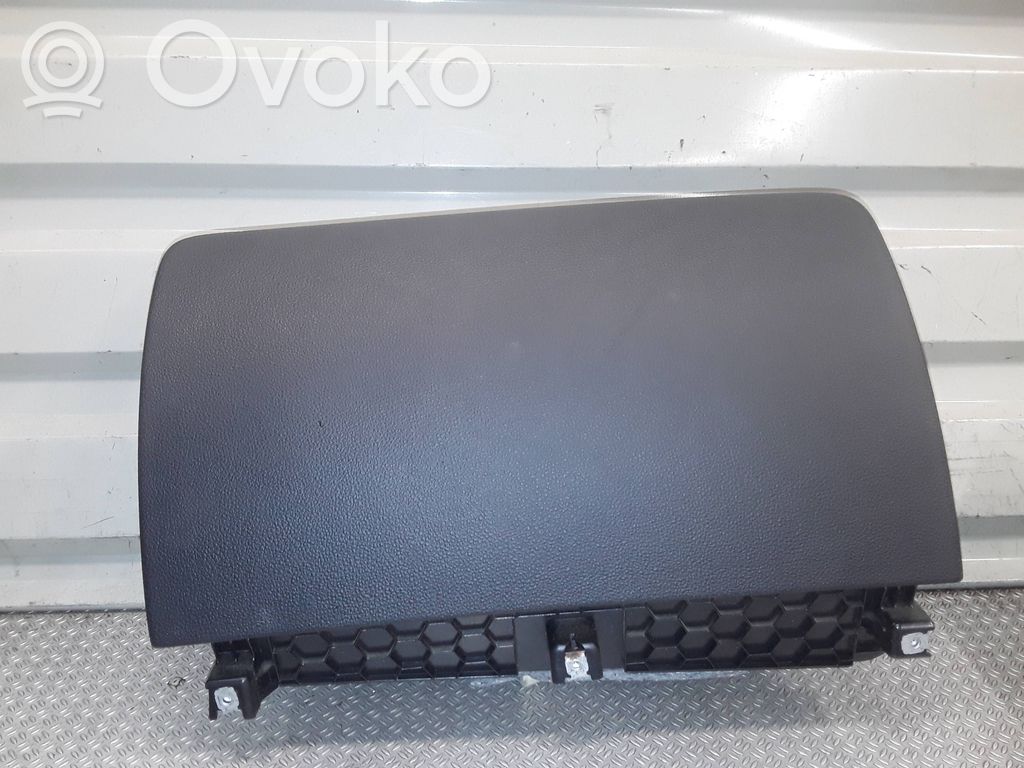 Hansikaslokero   4L1857035E