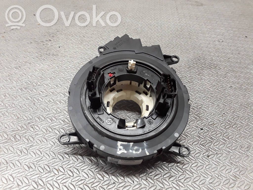 BMW 5 E60 E61 Oro pagalvių juosta (srs žiedas) 