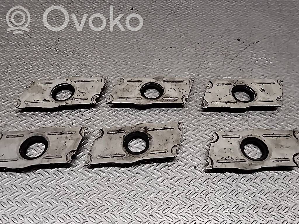 Otros repuestos del motor   059103113E