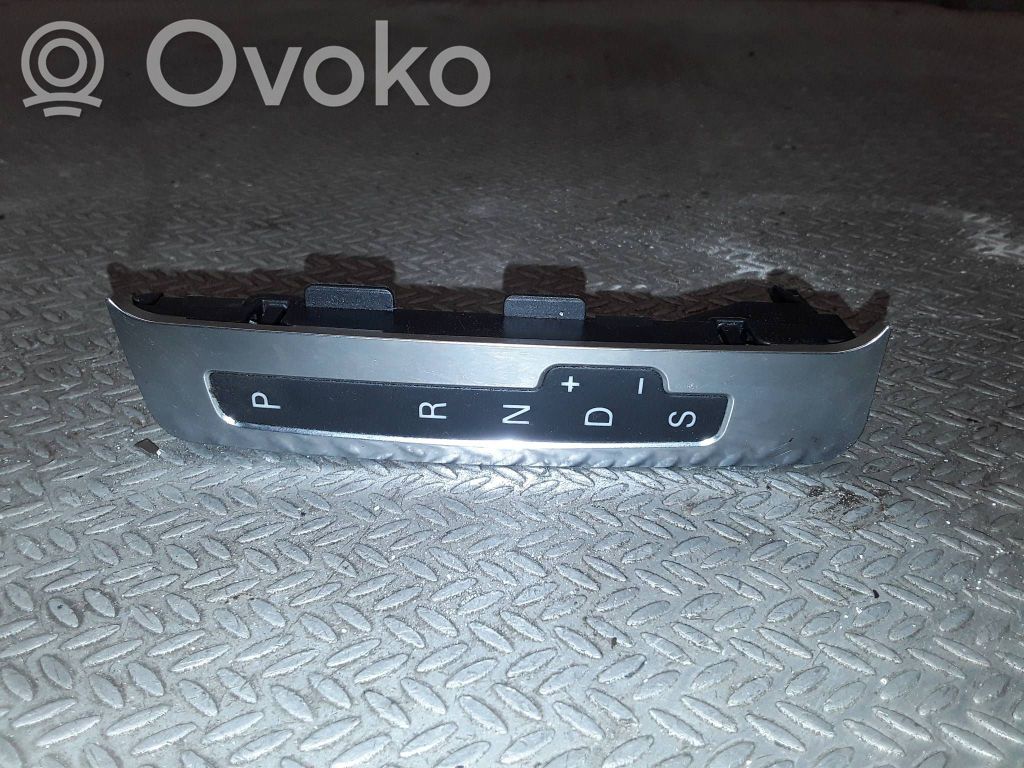 Pavarų indikatorius   4F1713463C