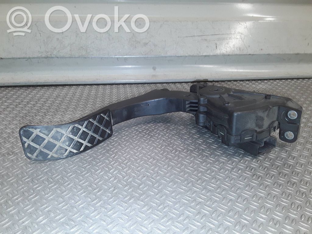 Akceleratoriaus pedalas   4F1723523B,6PV00898406