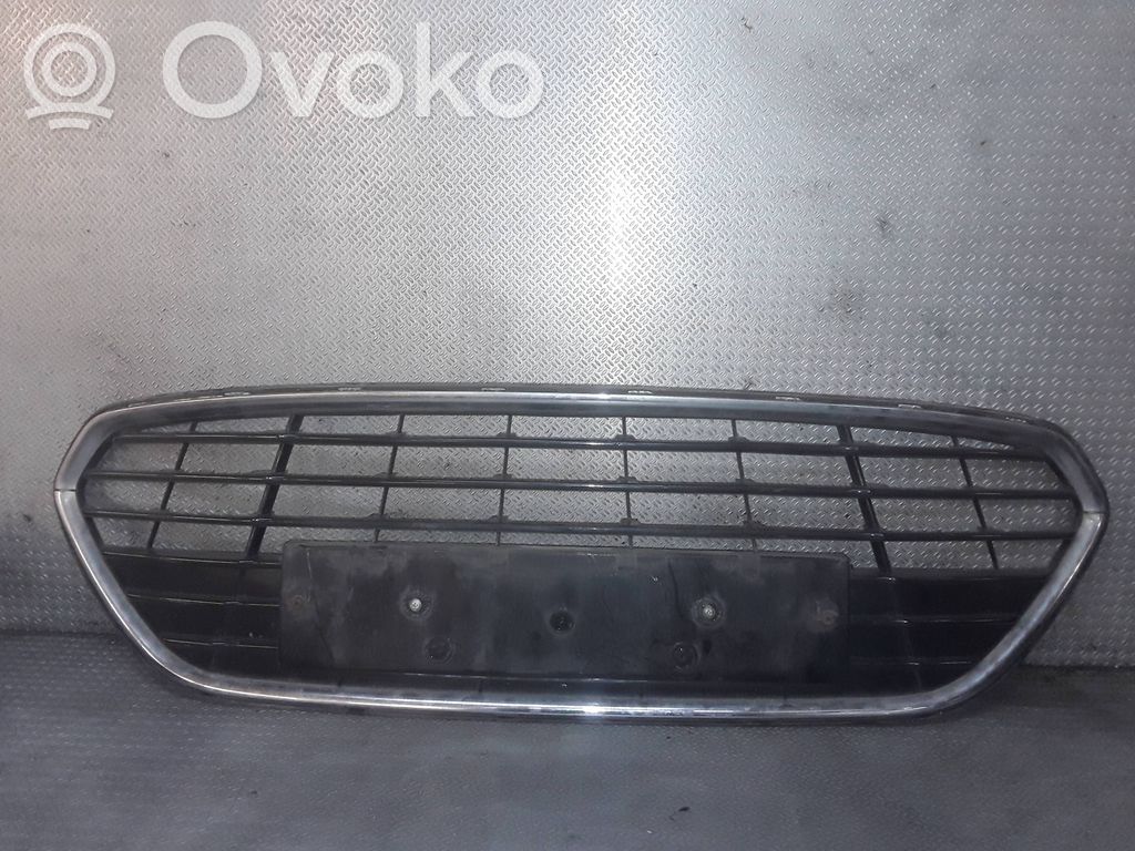 Ford Mondeo MK IV Etupuskurin alempi jäähdytinsäleikkö 
