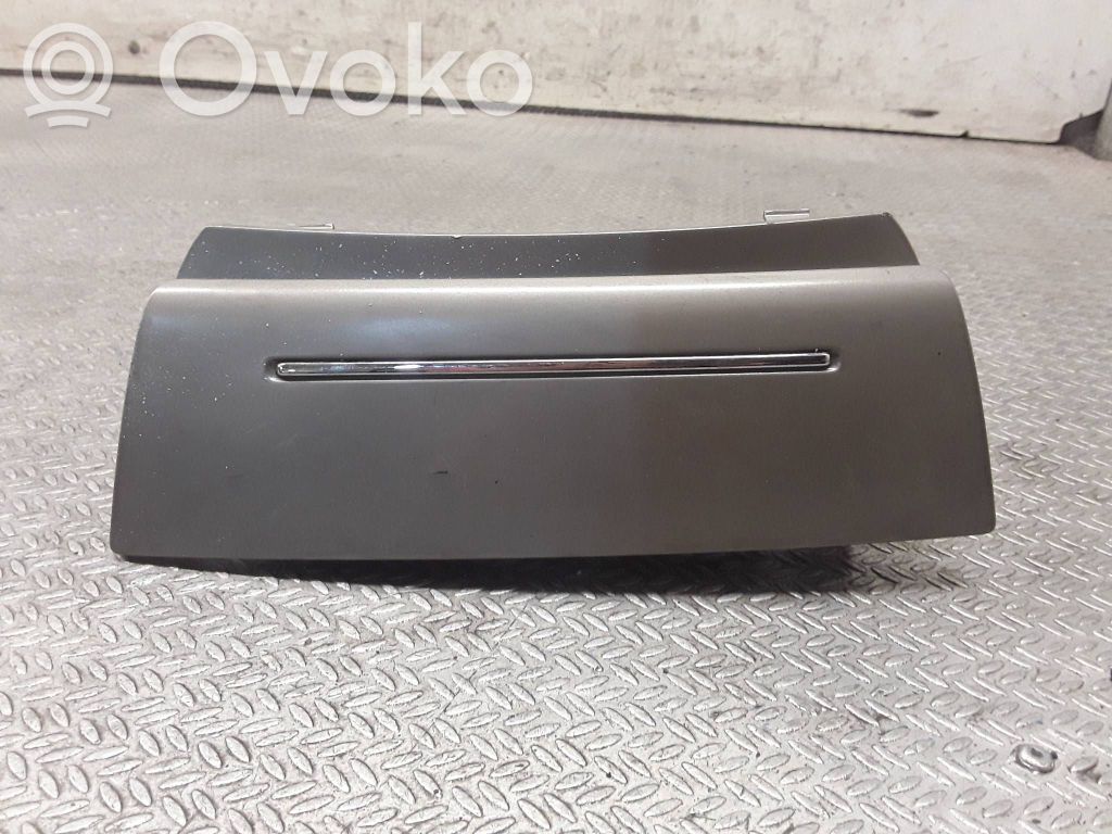 Citroen C5 Stalčiukas 
