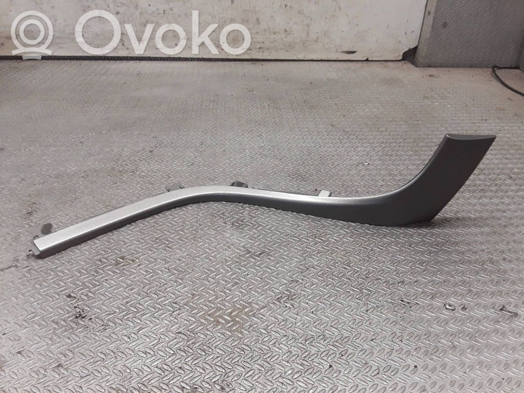 Mazda 6 Kojelaudan hansikaslokeron lista 