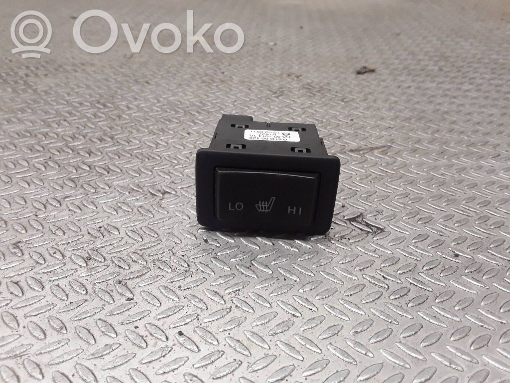 Sēdekļu apsildes slēdzis   GS1D66420,03101410