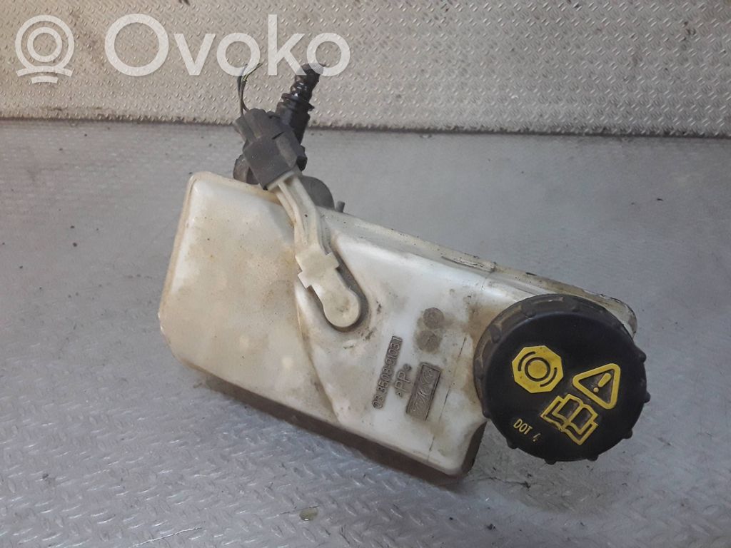 Galvenais bremžu cilindrs   03350891031