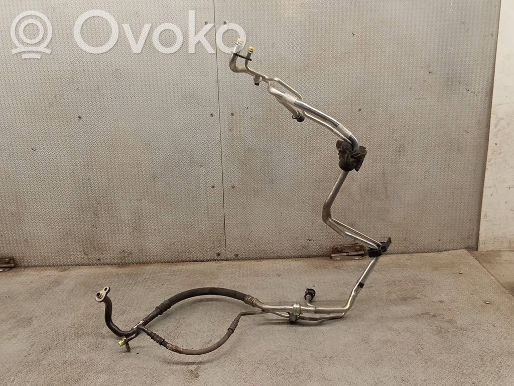 Ilmastointilaitteen putki (A/C)   6G9N19A834BR,30733937