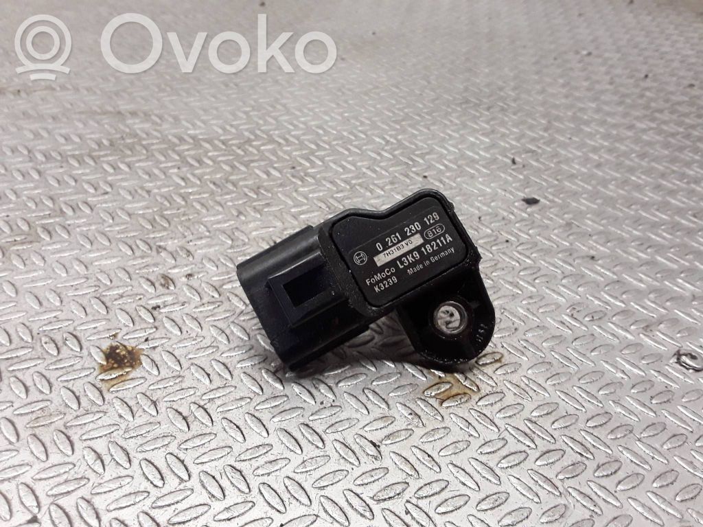 Датчик давления воздуха   0261230129,L3K918211A