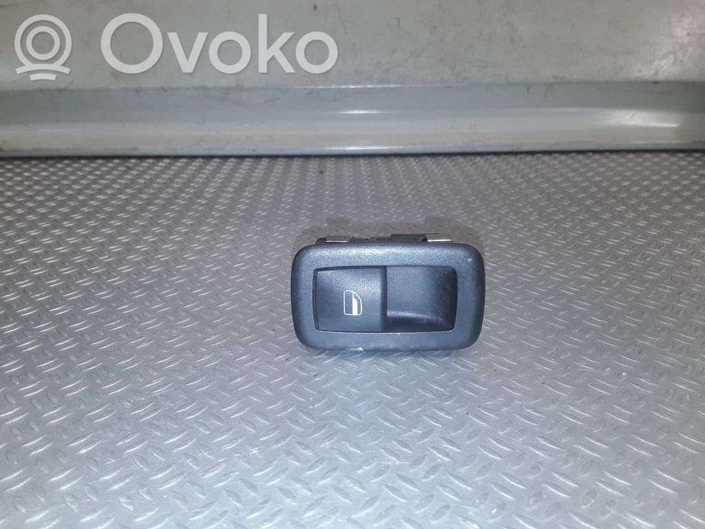 Elektrisko logu slēdzis   04602531AA