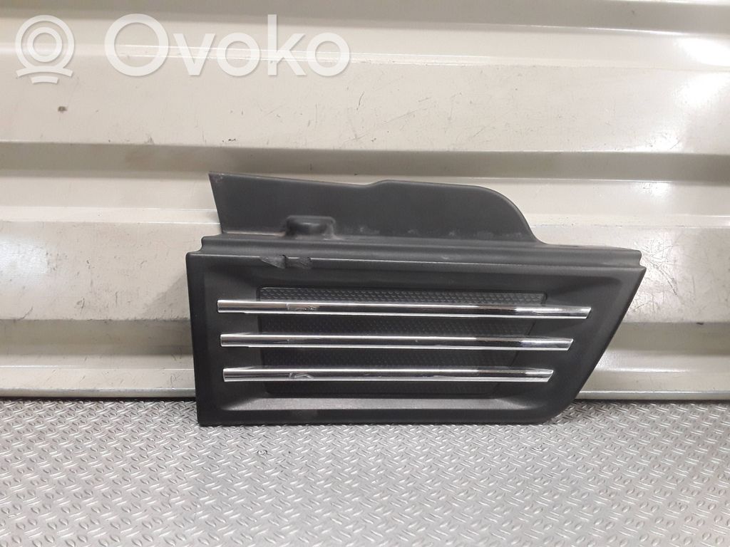 Dodge Nitro Lokasuojan ritilä 