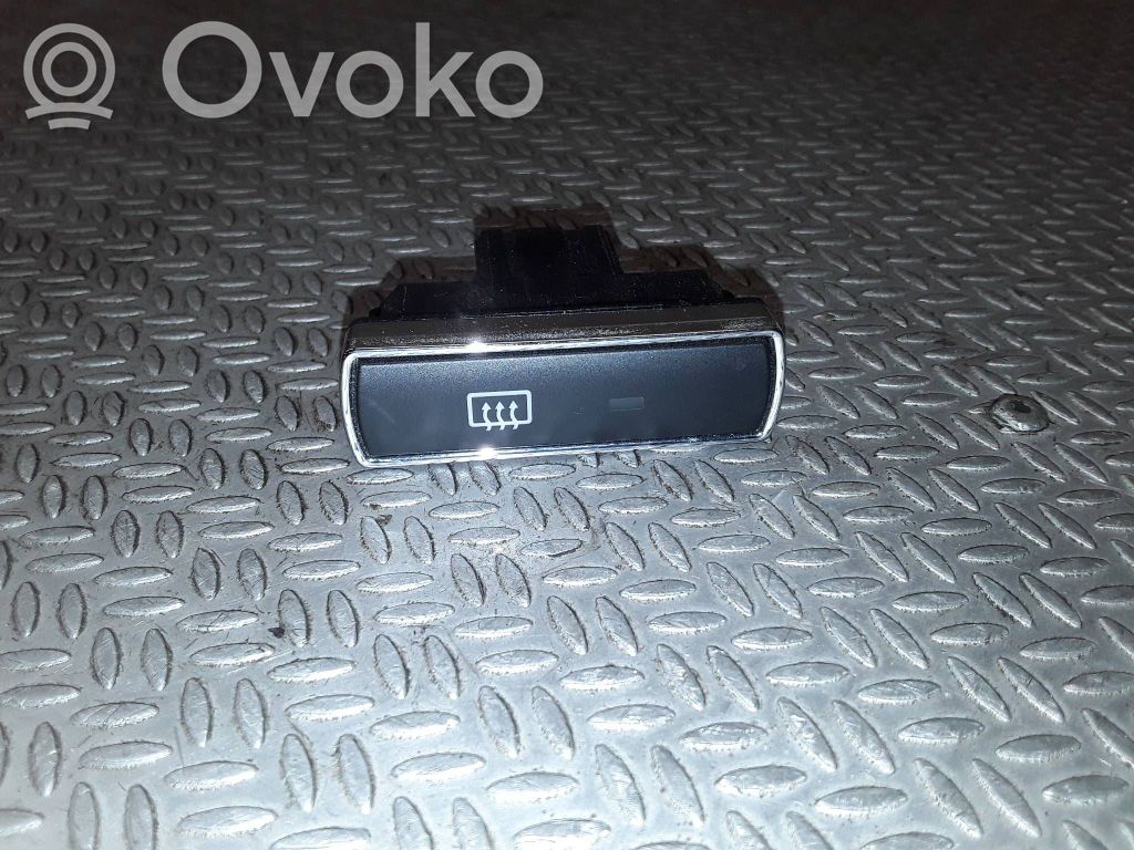 Ford S-MAX Windscreen/window heater switch 