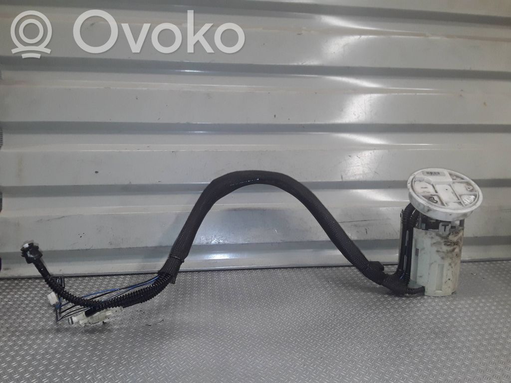 Bomba interna de combustible   A2114705994