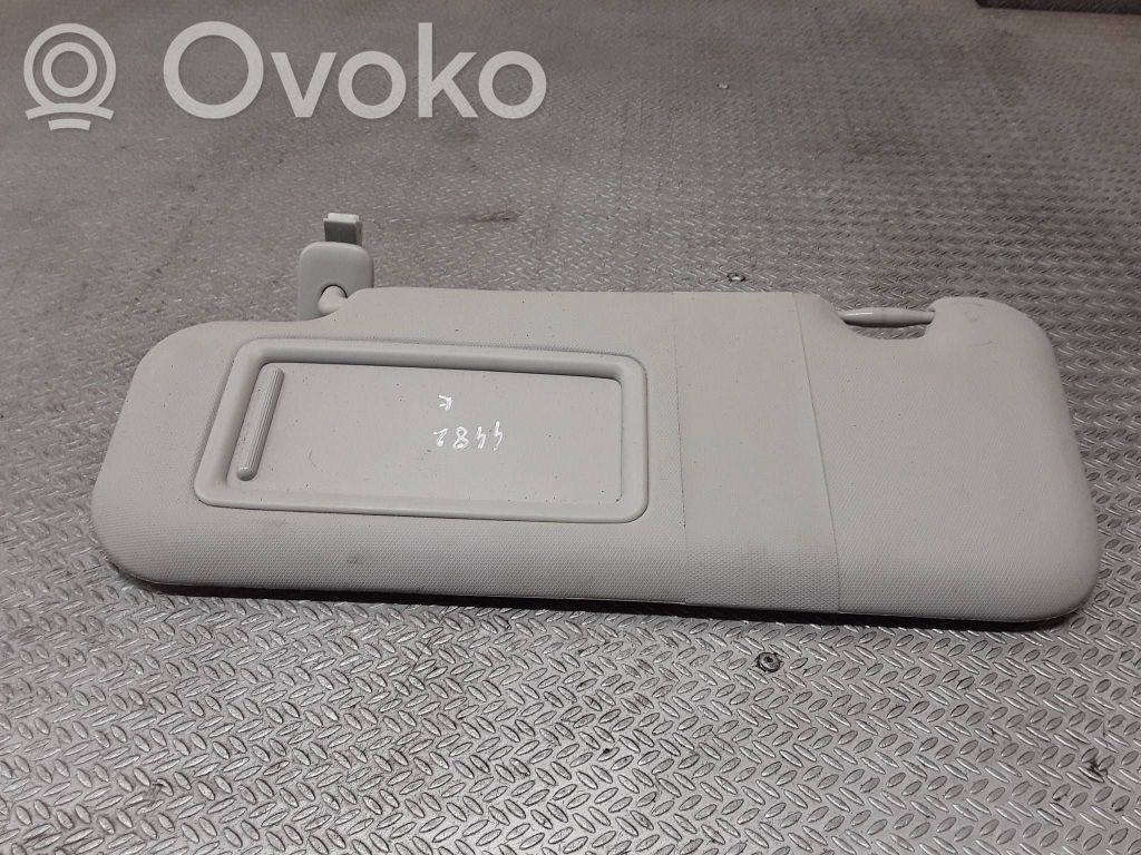 Sun visor