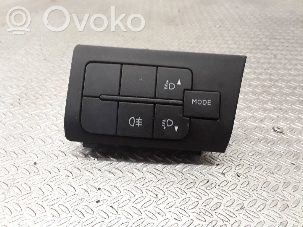 Headlight level height control switch   07355860830
