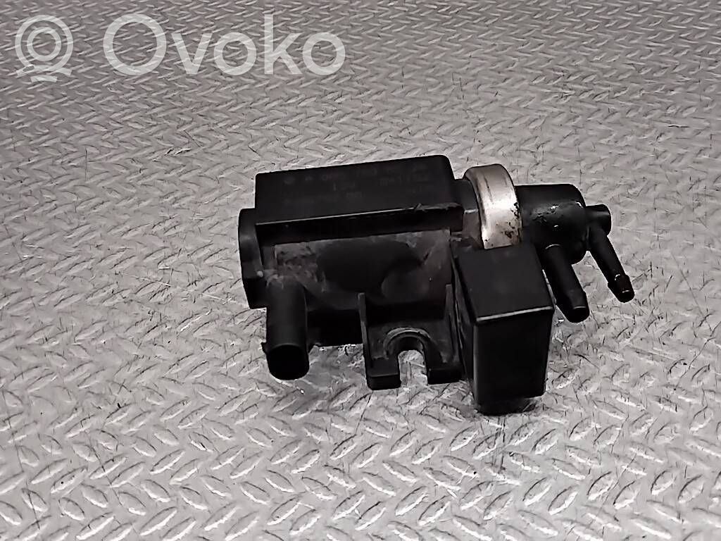 Electroválvula del turbo   A0051535528,04T192,70078200