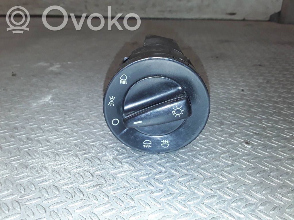 Light switch   3B0941531C