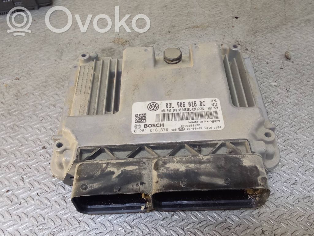 Moottorin ohjainlaite/moduuli   03L906018DC,0281018376