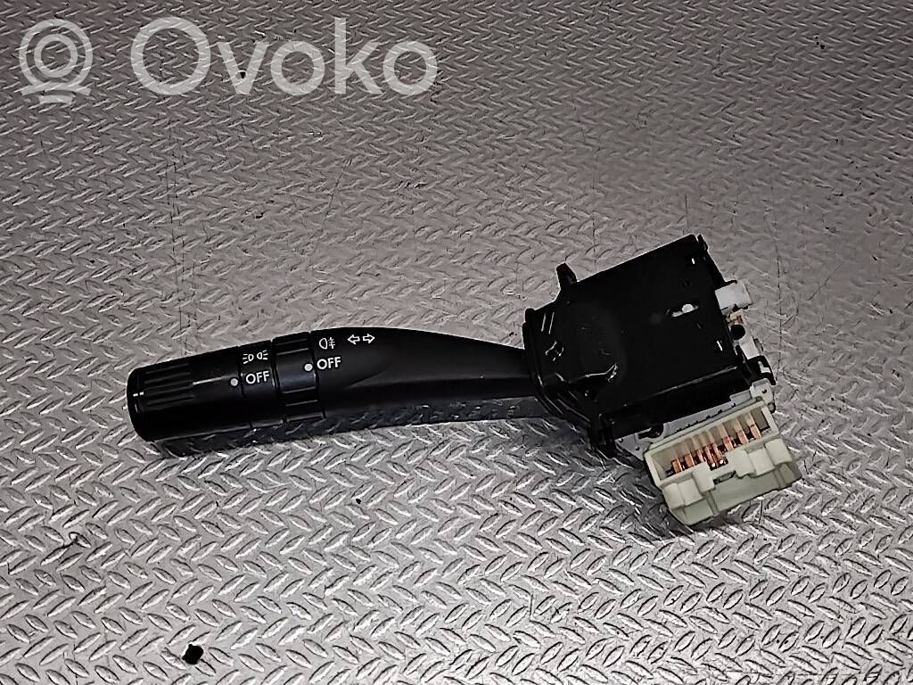 Subaru Legacy Pagrieziena signālu / lukturu sviria 