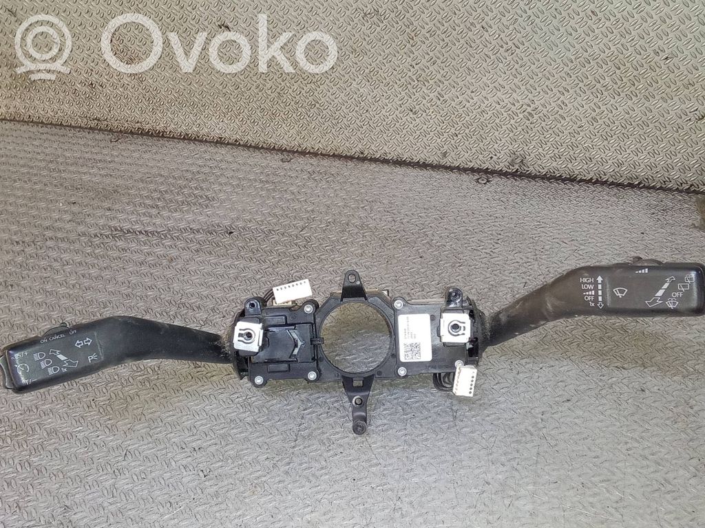 Volkswagen Caddy Commodo, commande essuie-glace/phare 