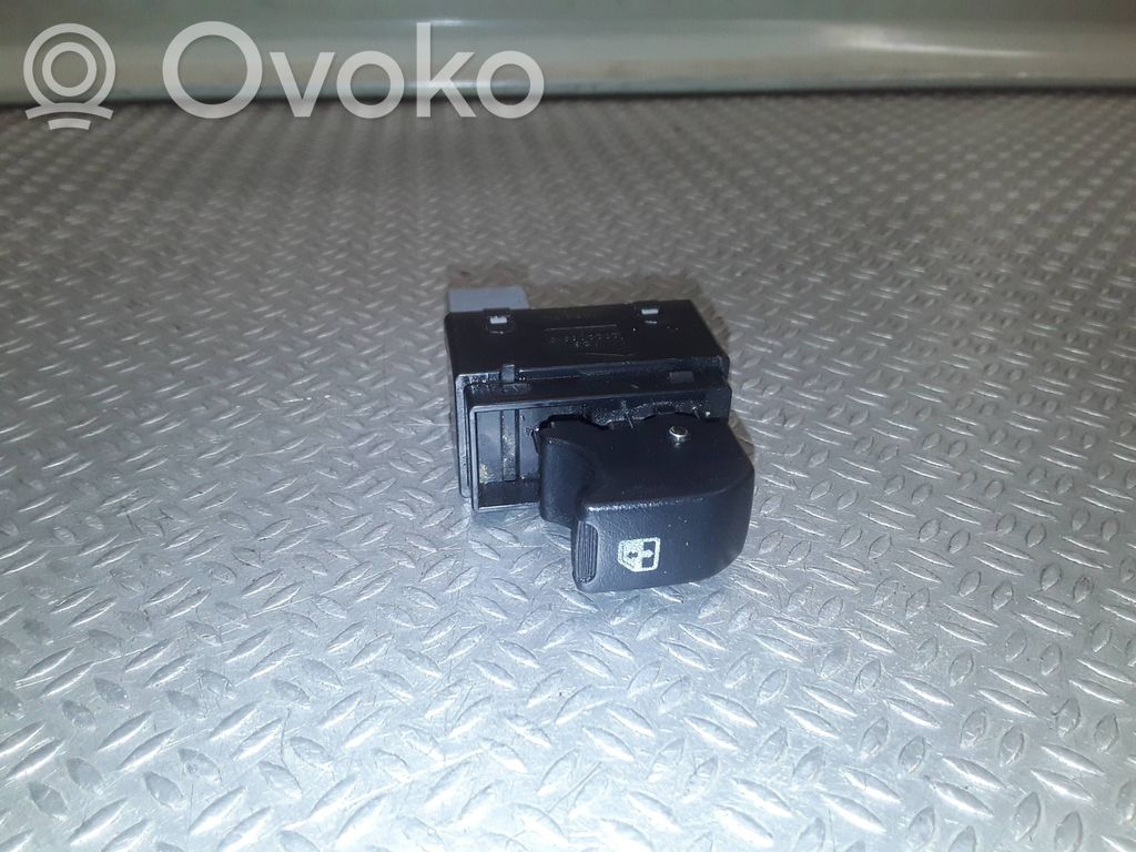 Chevrolet Spark Electric window control switch 