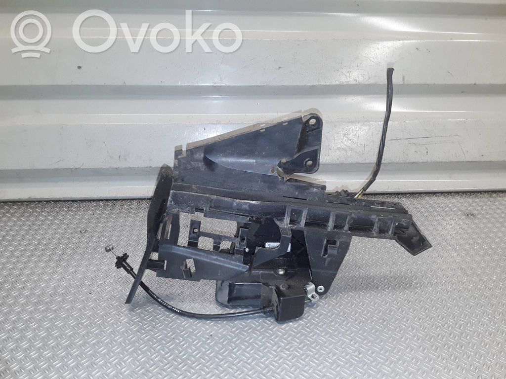 Ford C-MAX I Rear door lock 