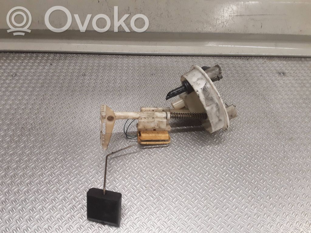 Mercedes-Benz E W211 Sensor de nivel de combustible 