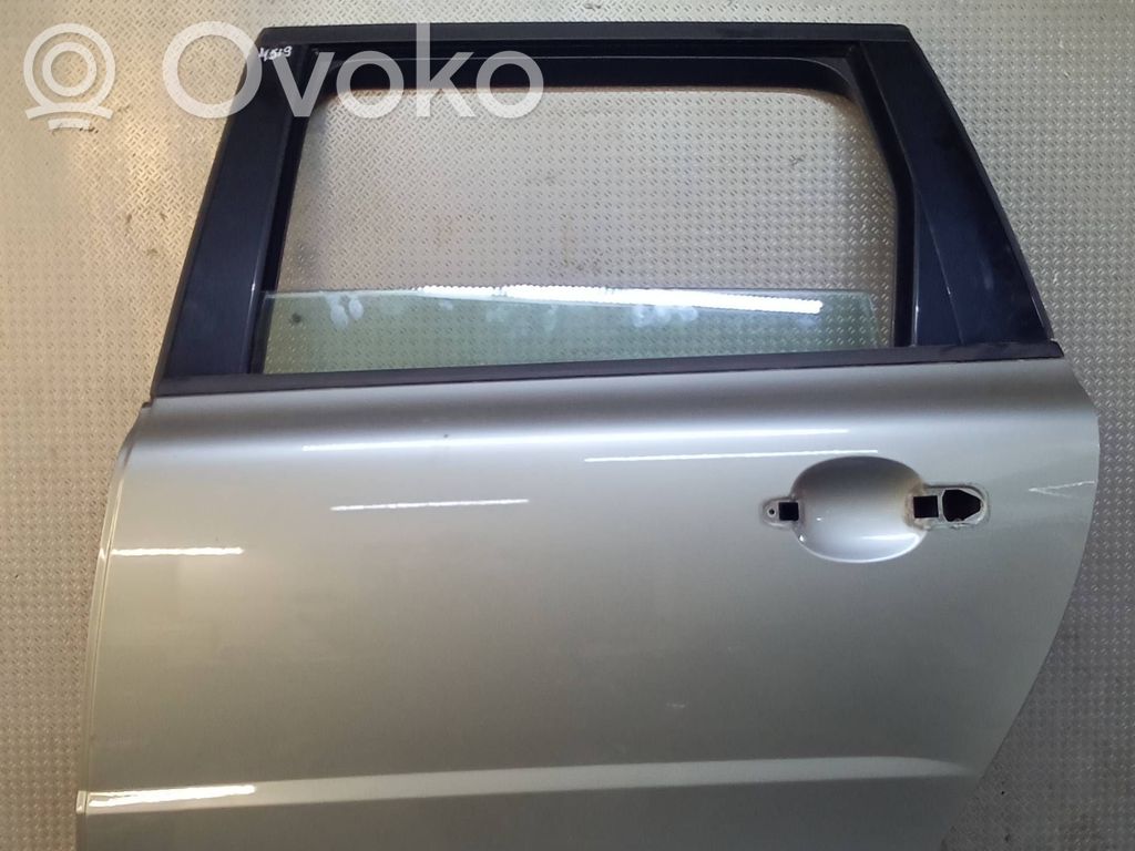 Rear door