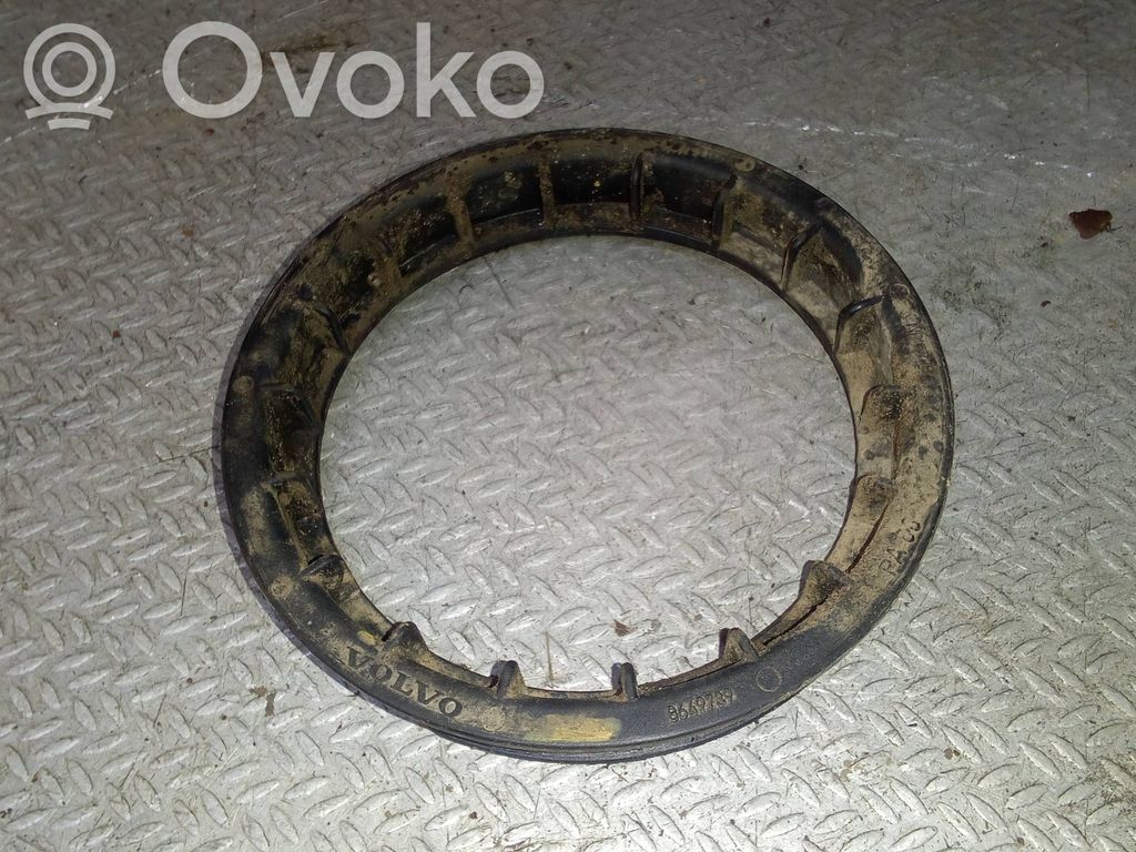 Nakrętka pompy paliwa   8649739
