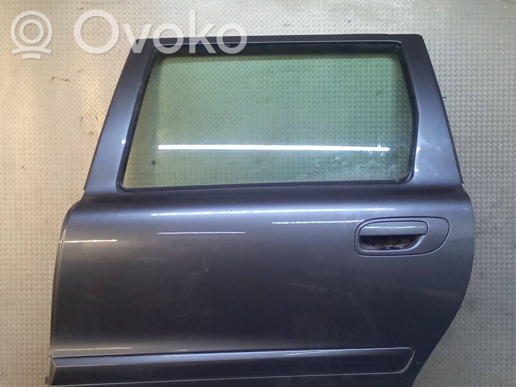 Rear door