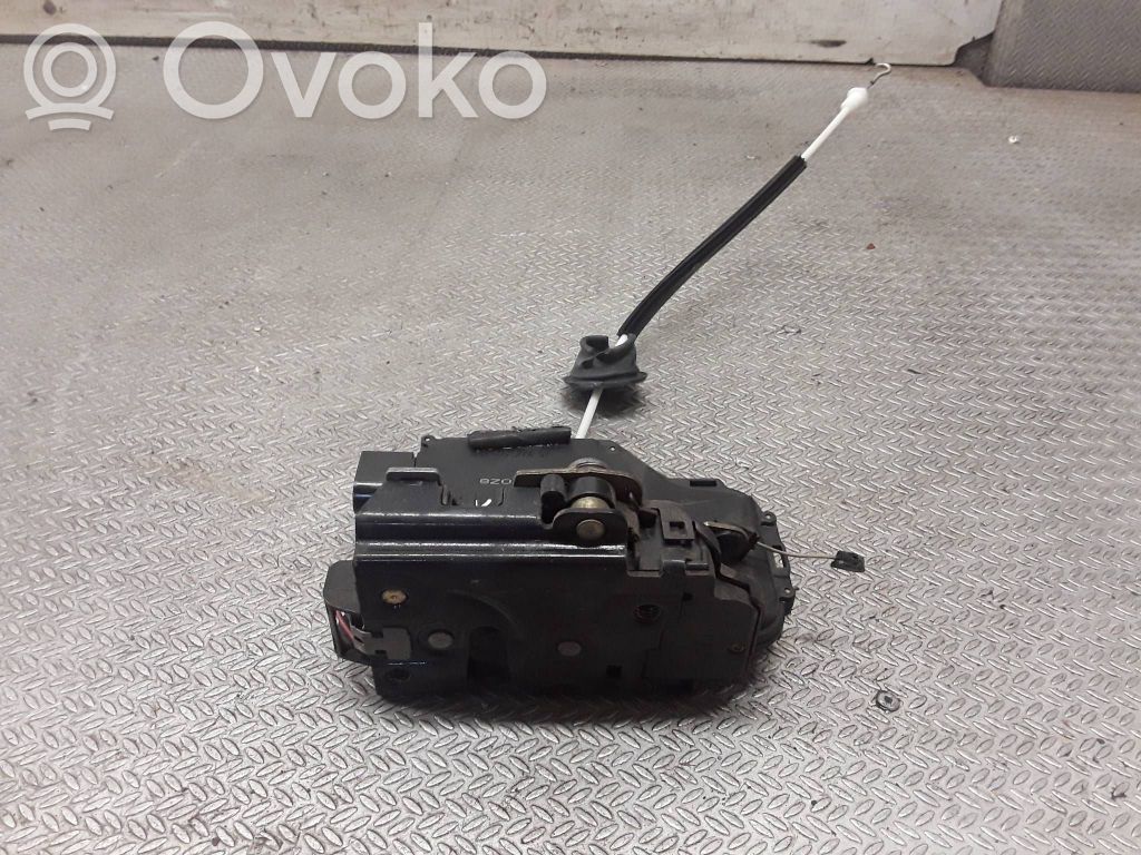 Audi A2 Aizmugurē slēdzene 
