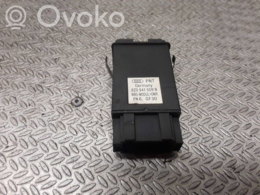 Audi A2 Hätävilkun rele 