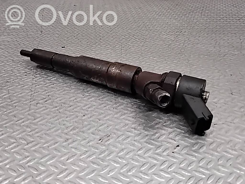 Injecteur de carburant   2354045,0445110030