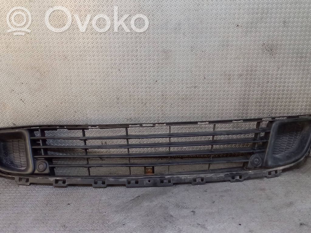 Citroen C5 Front bumper lower grill 