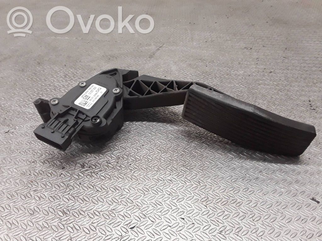 Gaspedal   6PV00976500,13237352