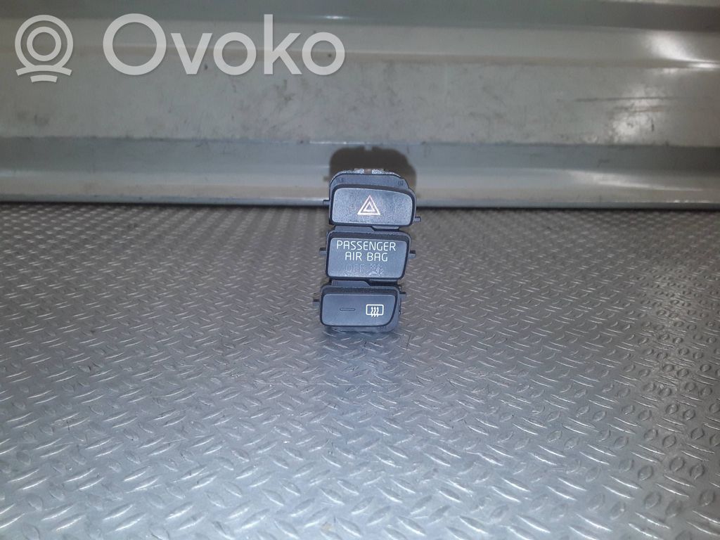 Volkswagen Up Botón interruptor de luz de peligro 