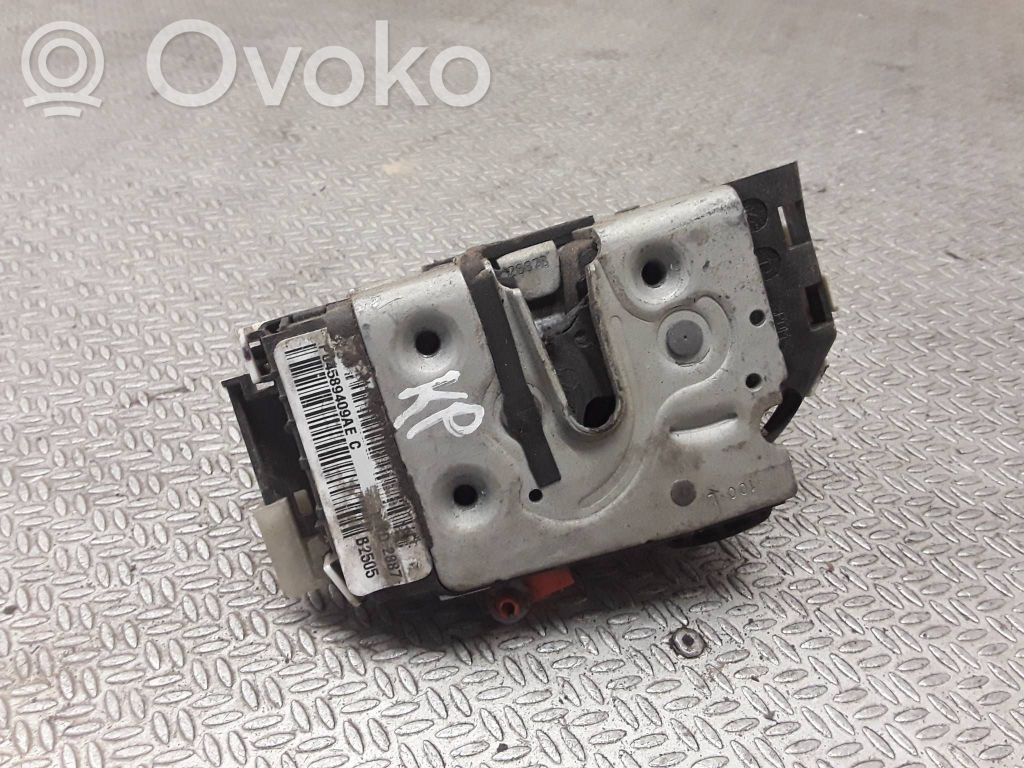 Jeep Patriot Priekinė durų spyna 