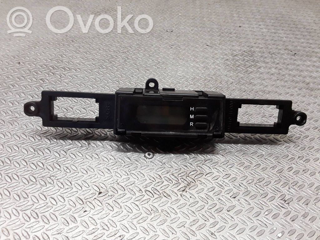 Часы   945101F000,945101F100