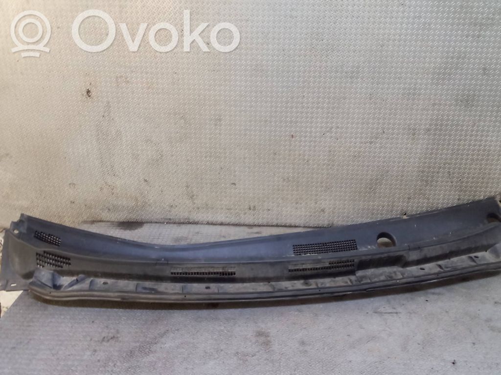 Nissan Note (E12) Pyyhinkoneiston lista 