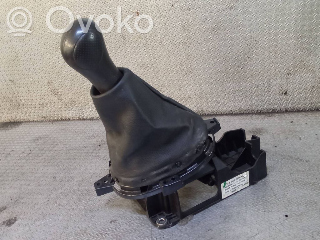 Nissan Note (E12) Gear shifter/selector 