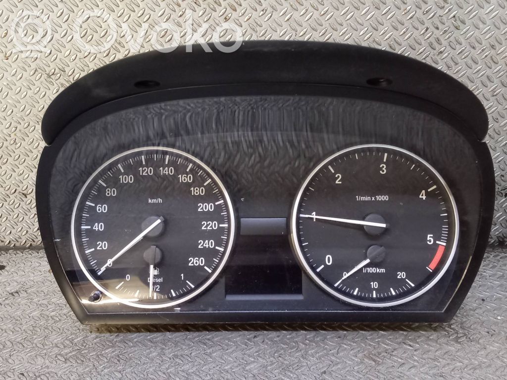 BMW 3 E90 E91 Nopeusmittari (mittaristo) 