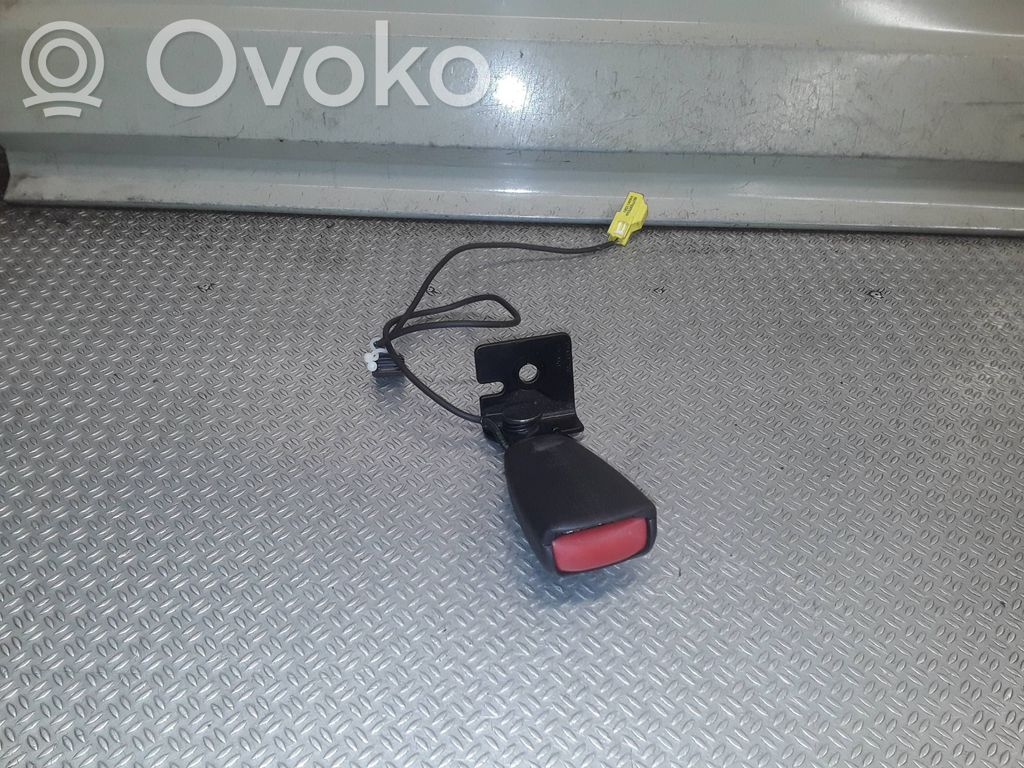 Hebilla del cinturón de seguridad trasero   8686941