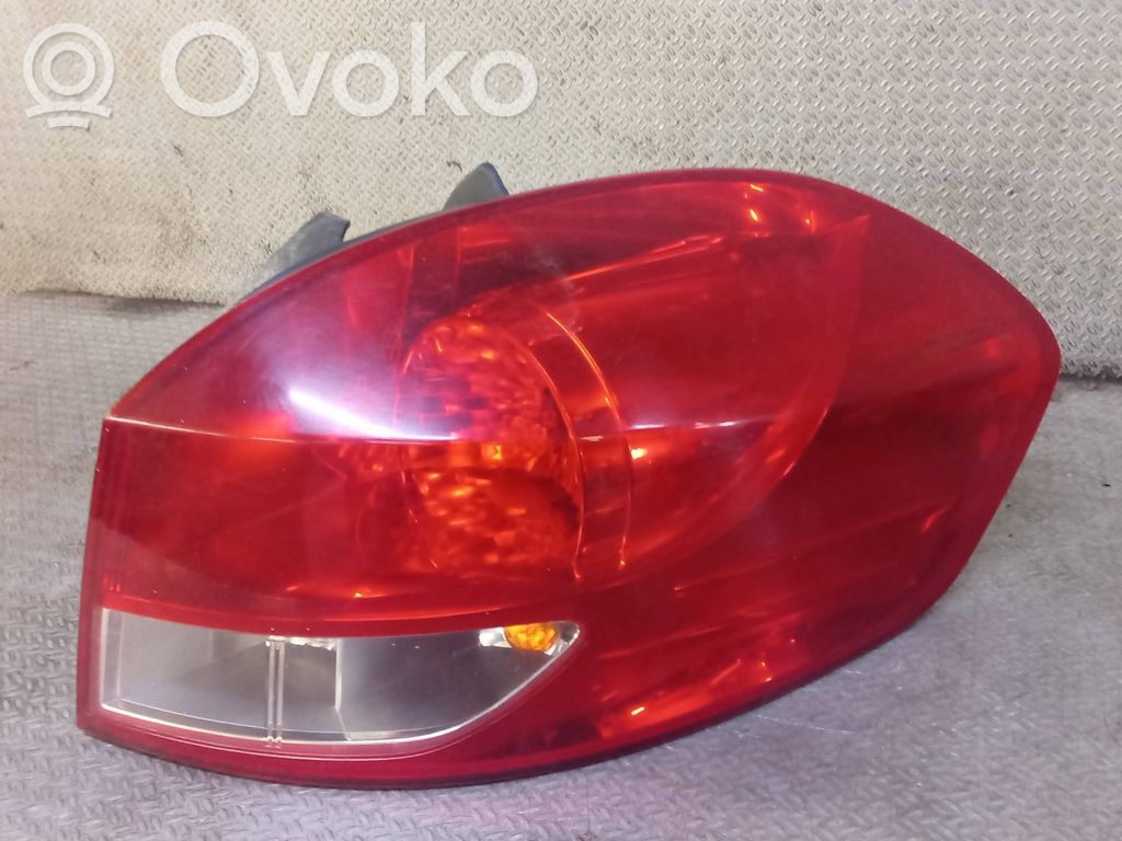 Takavalot   8200586844